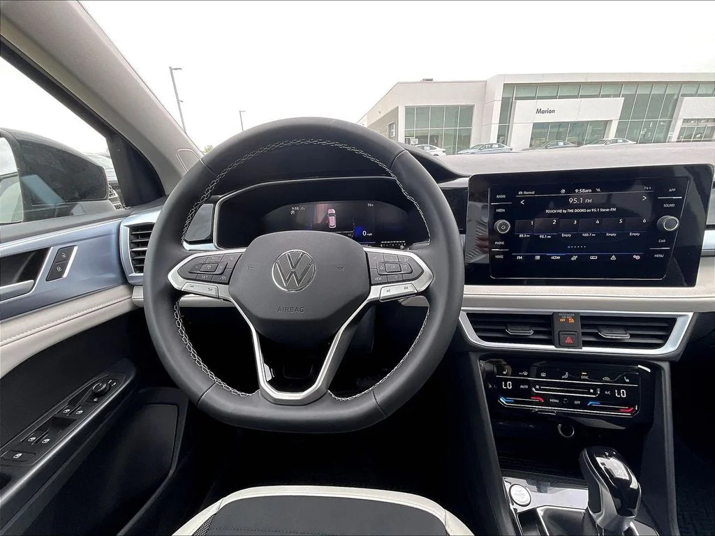 New 2026 Black Volkswagen 1.5T SE image 8