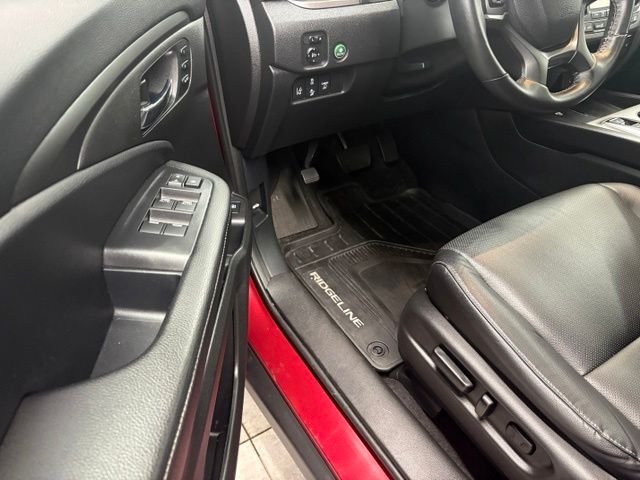 Used 2024 Red Honda RTL image 11