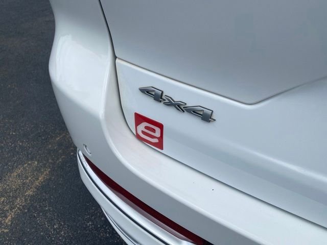 Used 2023 White Jeep Summit Reserve image 40