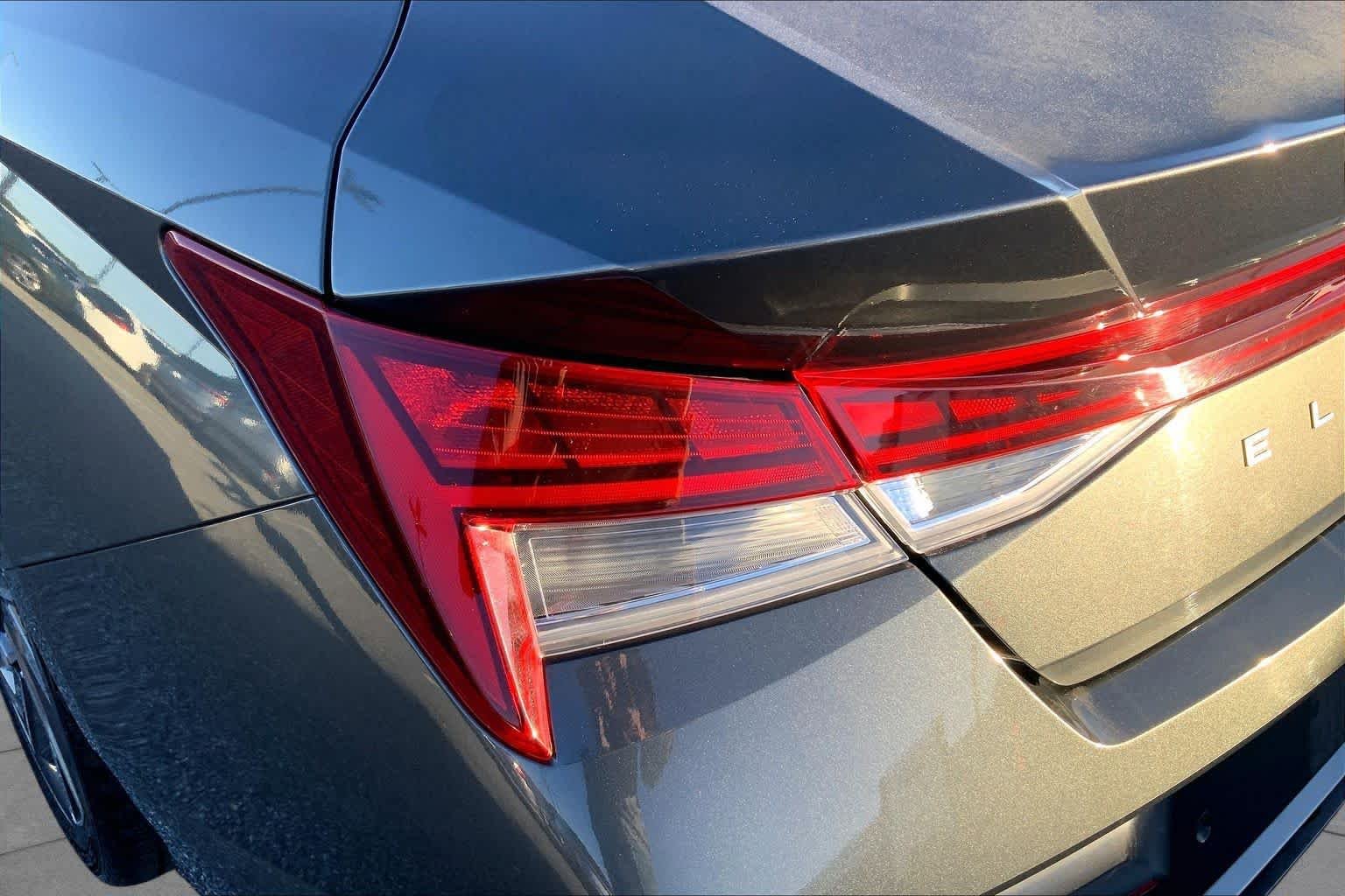 Certified Used 2024 Amazon Gray Hyundai Limited image 27