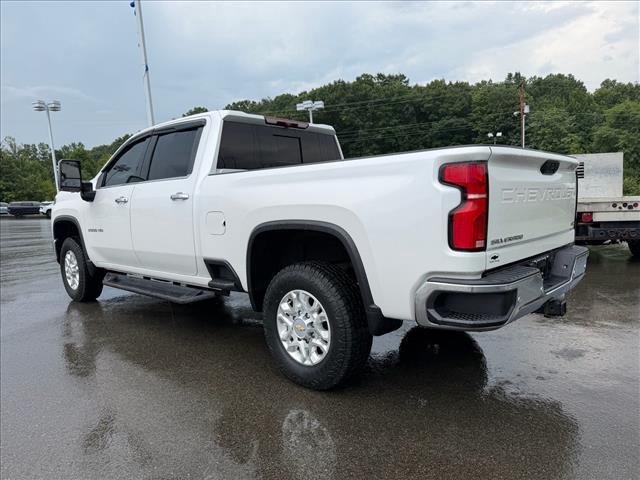Used 2024 Iridescent Pearl Tricoat Chevrolet LTZ image 3
