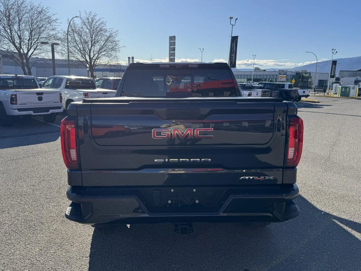 Used 2022 Grey GMC At4x image 7