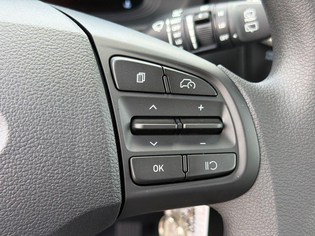 New 2026 White Hyundai SE image 25