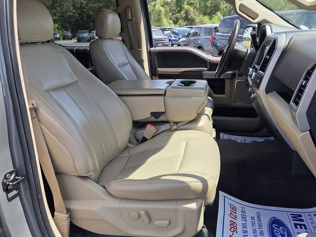 Used 2019 Green Ford Lariat image 13