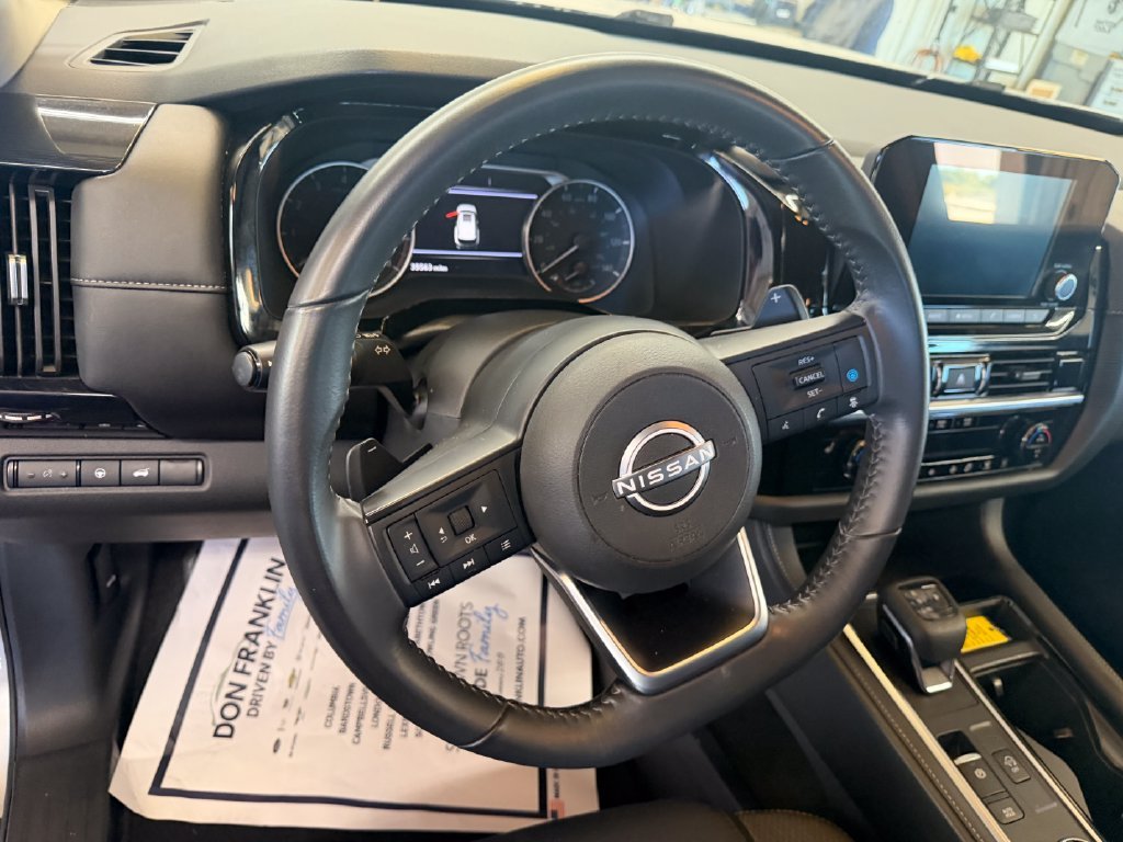 Used 2025 Silver Nissan SV image 12