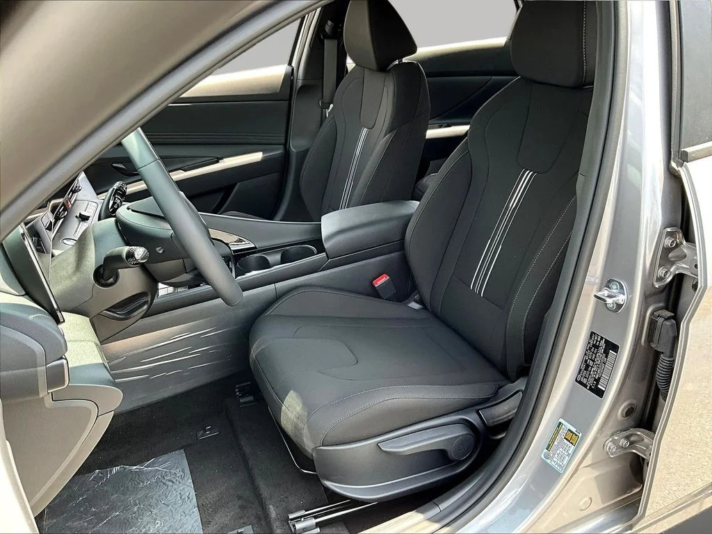 New 2026 Silver Hyundai SEL Sport image 26