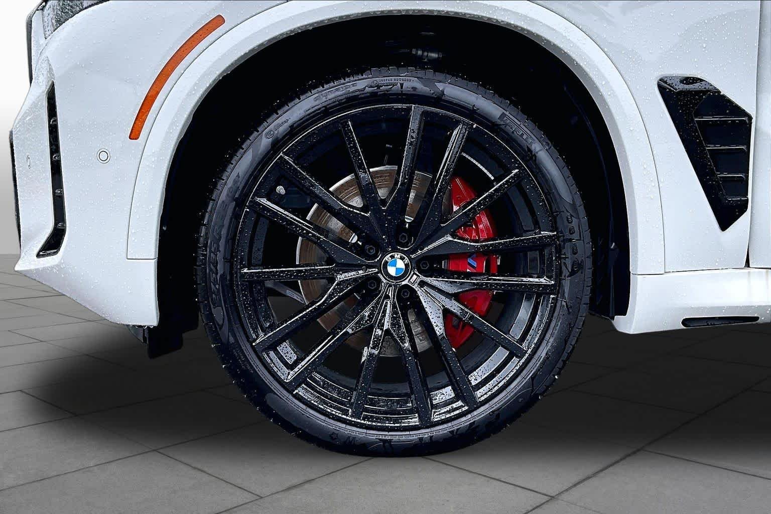 New 2026 Alpine White BMW xDrive40i image 11