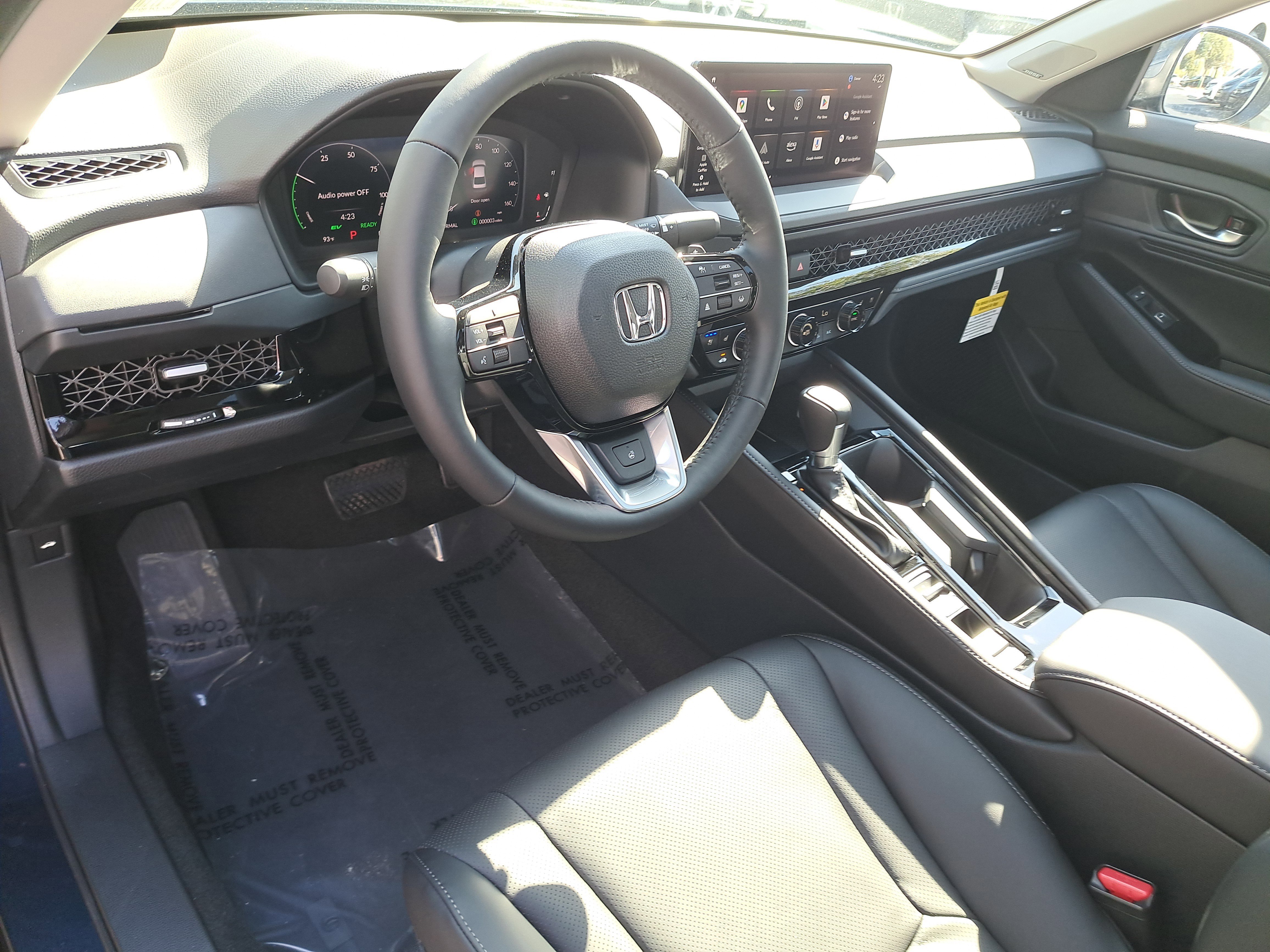 New 2026 Urban Gray Pearl Honda Touring image 16