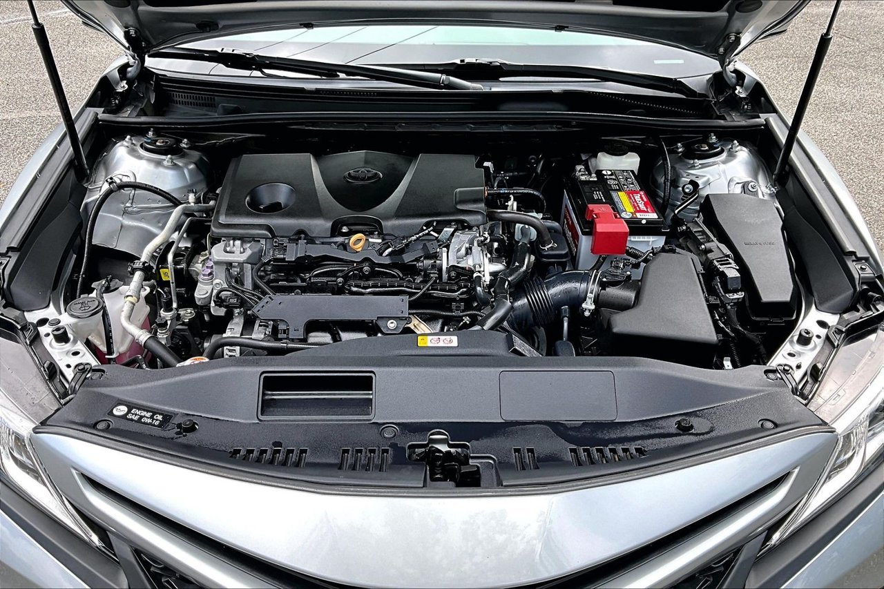 Used 2020 Silver Toyota SE image 30