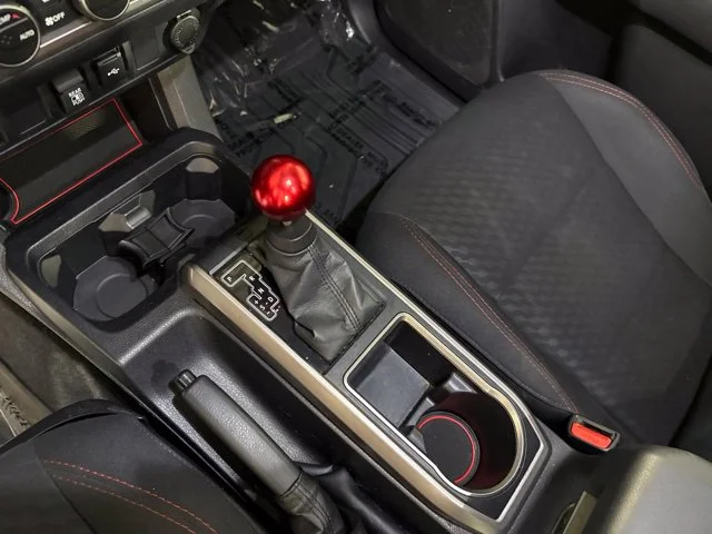Used 2022 Black Toyota SR5 image 18