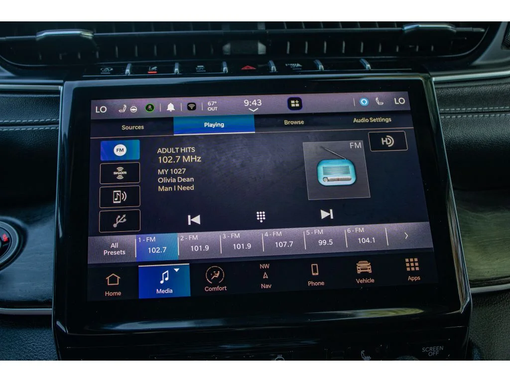 Used 2024 Silver Zynith Jeep Limited image 46
