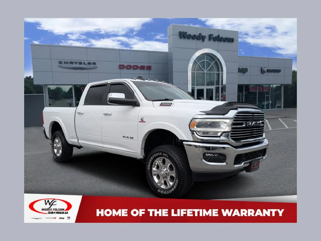Used 2022 White Ram Laramie image 1