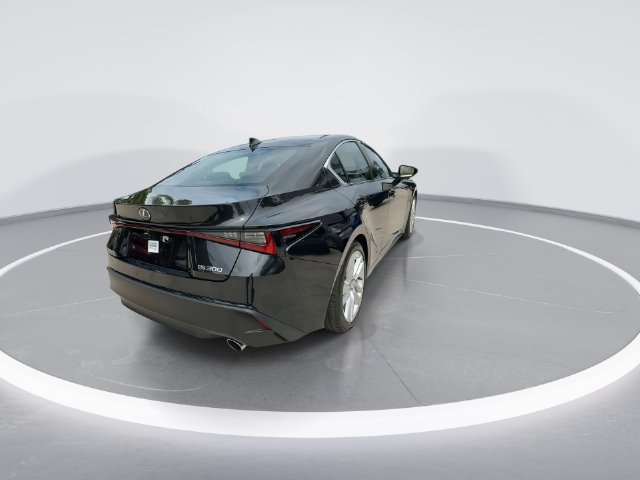 2024 Lexus IS 300 - Photo 8