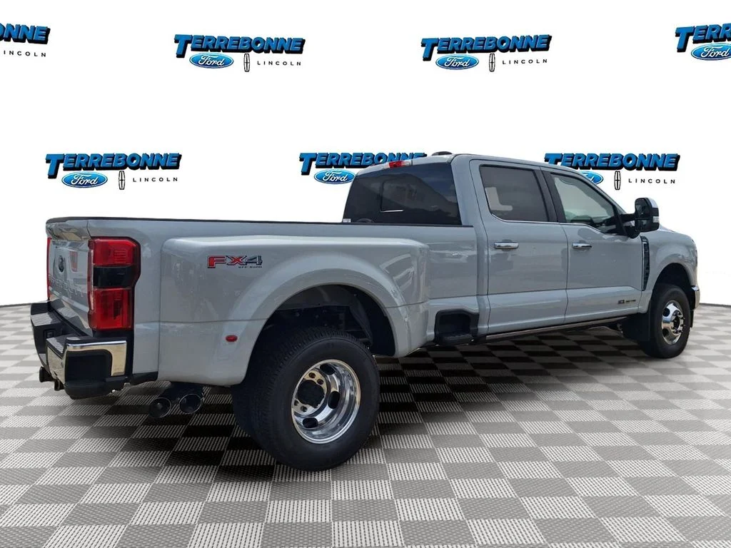 New 2026 Avalanche Ford F-350® Lariat® image 5