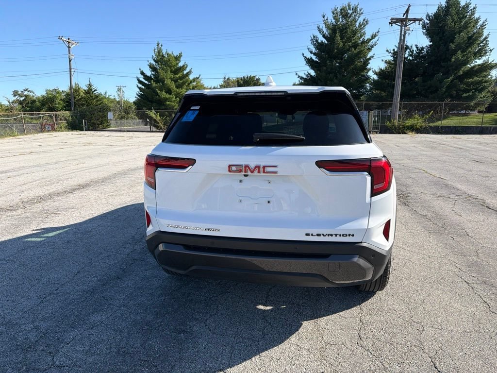 Used 2025 Summit White GMC AWD Elevation image 4