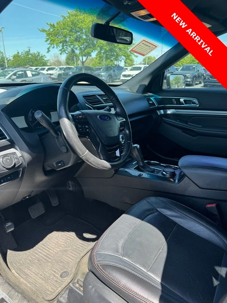 Used 2016 Black Ford Sport image 9