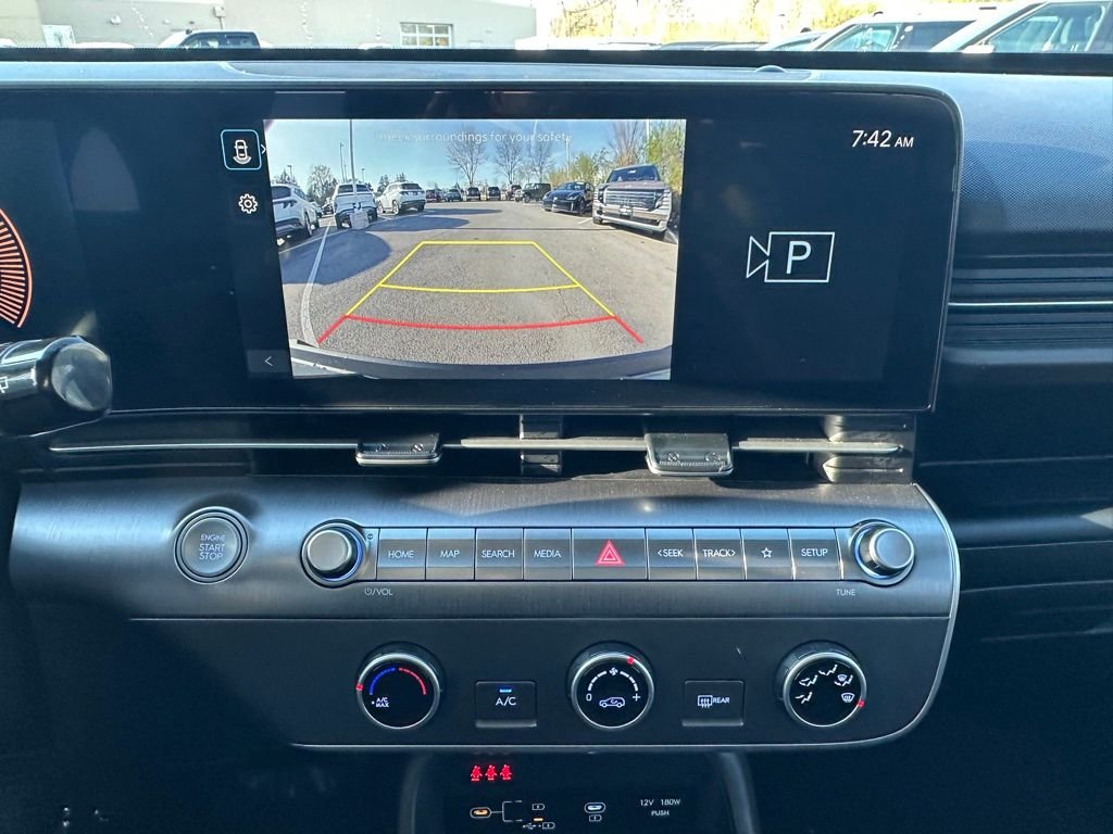 Used 2026 Green Hyundai SE image 15