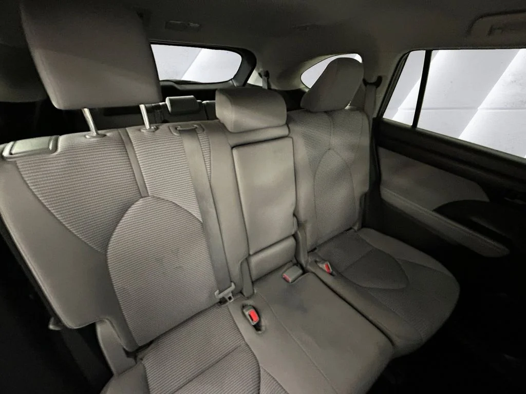 Used 2022 Gray Toyota LE image 16