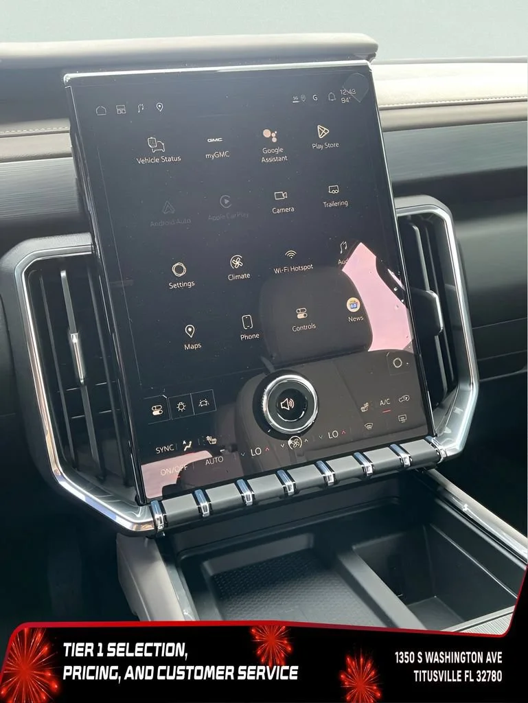 New 2026 Glacier White Tricoat GMC Elevation image 39