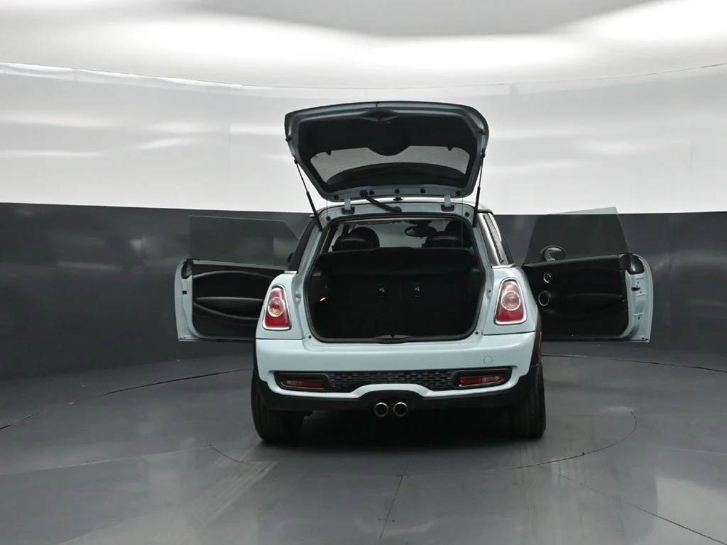 Used 2013 Blue MINI Base image 30