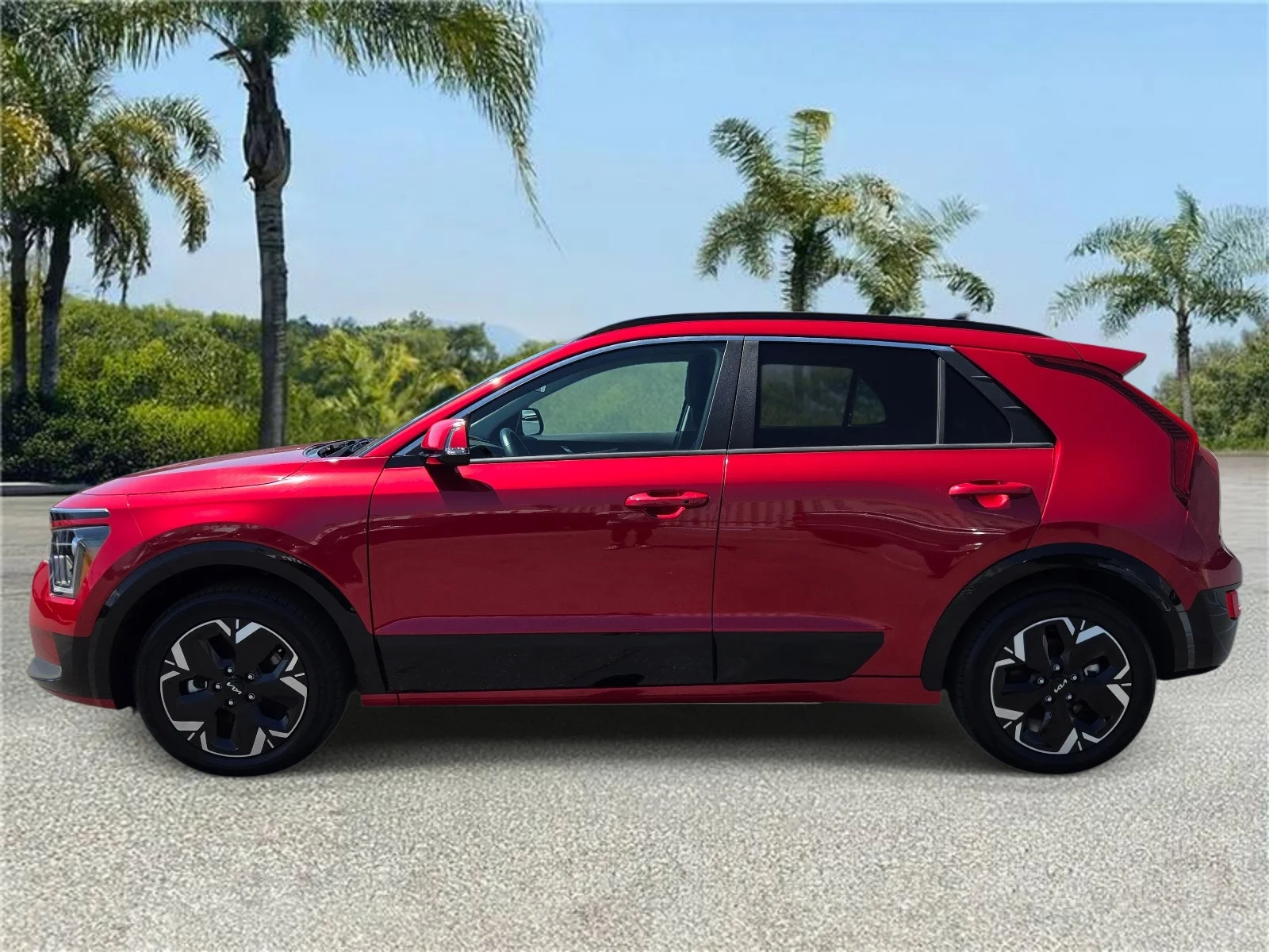 Used 2024 Kia Niro Wind with VIN KNDCR3L18R5103479 for sale in Downey, CA