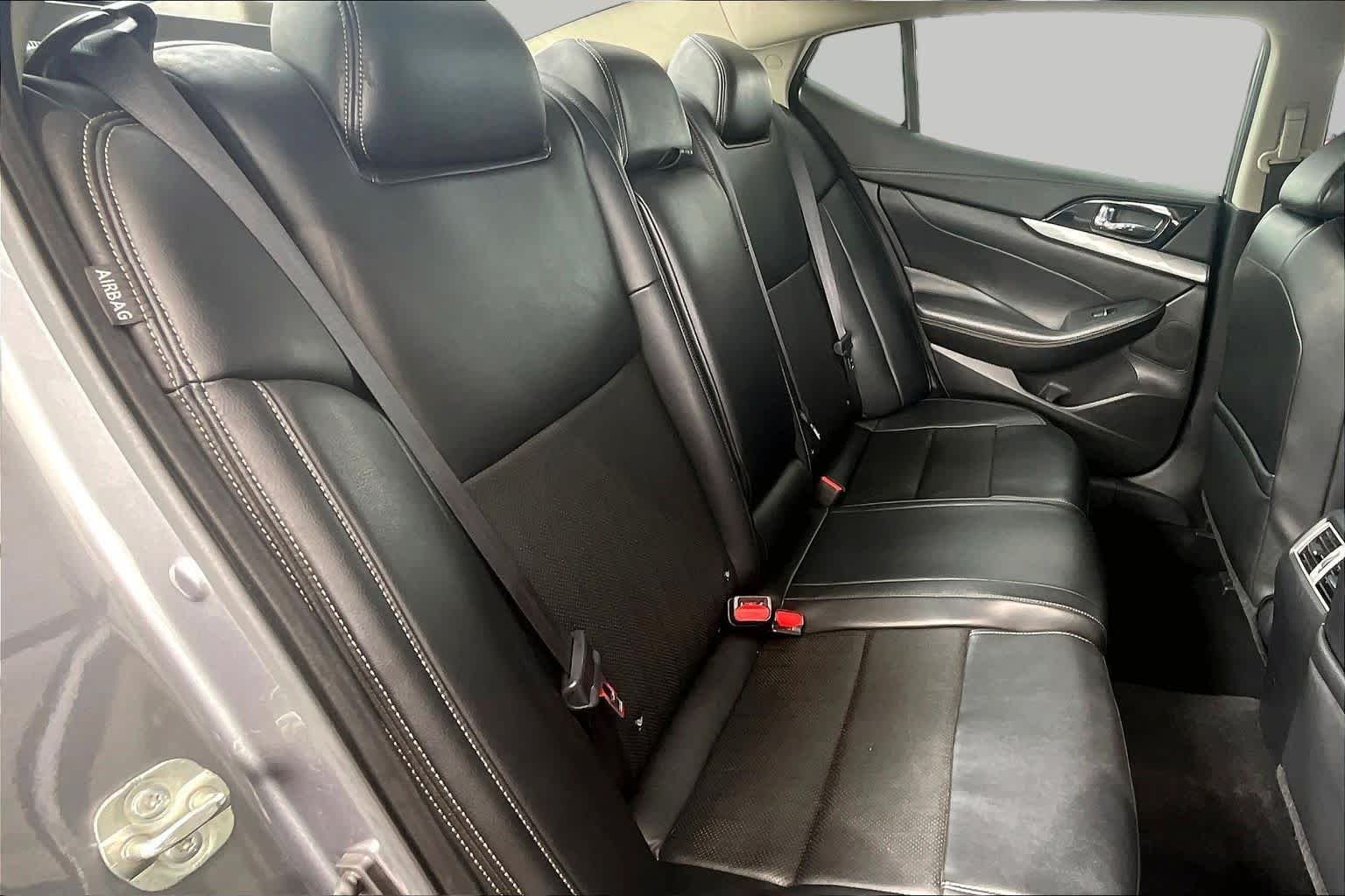 Used 2020 Gun Metallic Nissan SV image 20