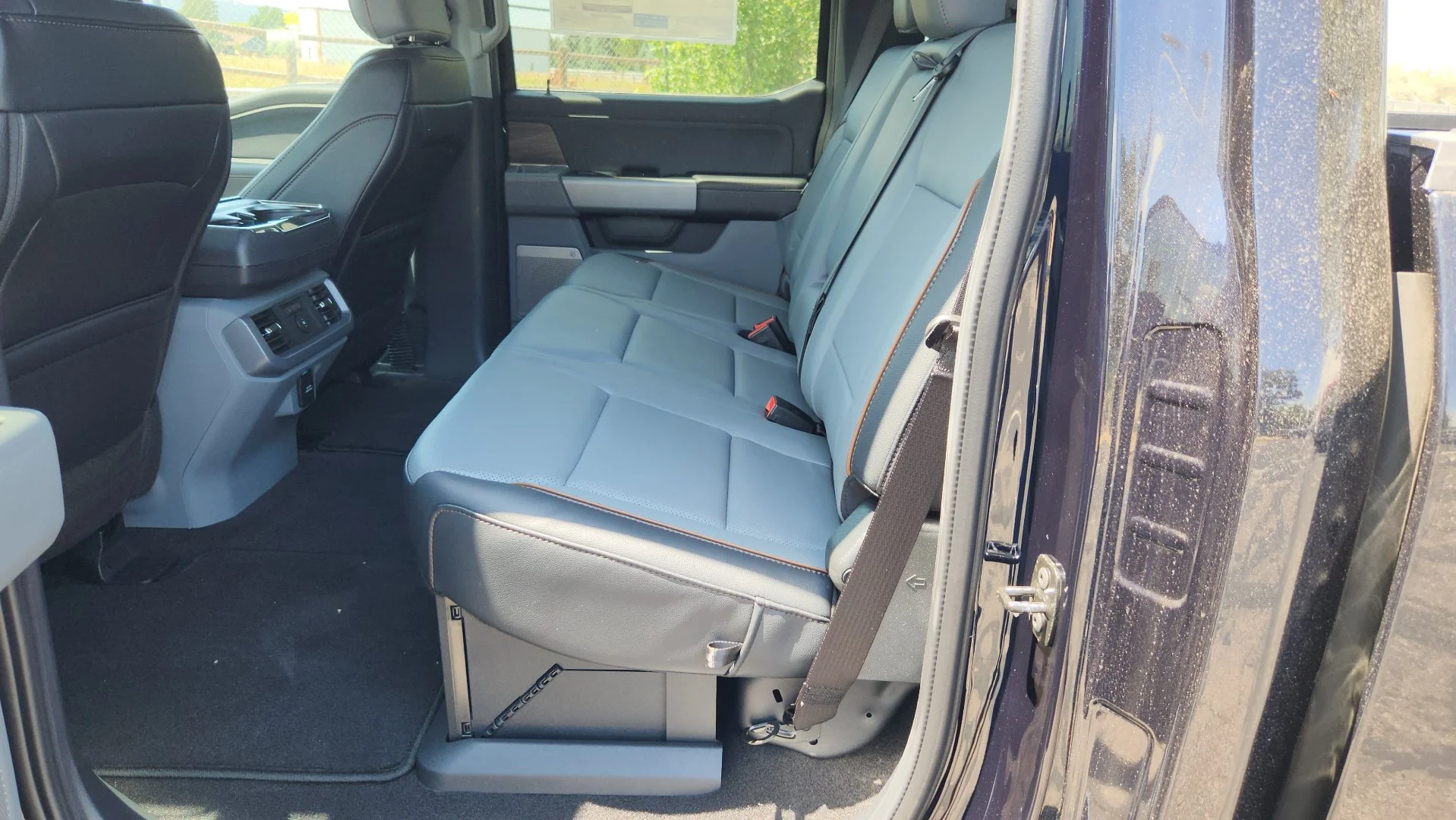 New 2026 Antimatter Blue Metallic Ford LARIAT image 15