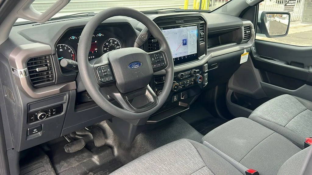 New 2026 Oxford White Ford XL image 9