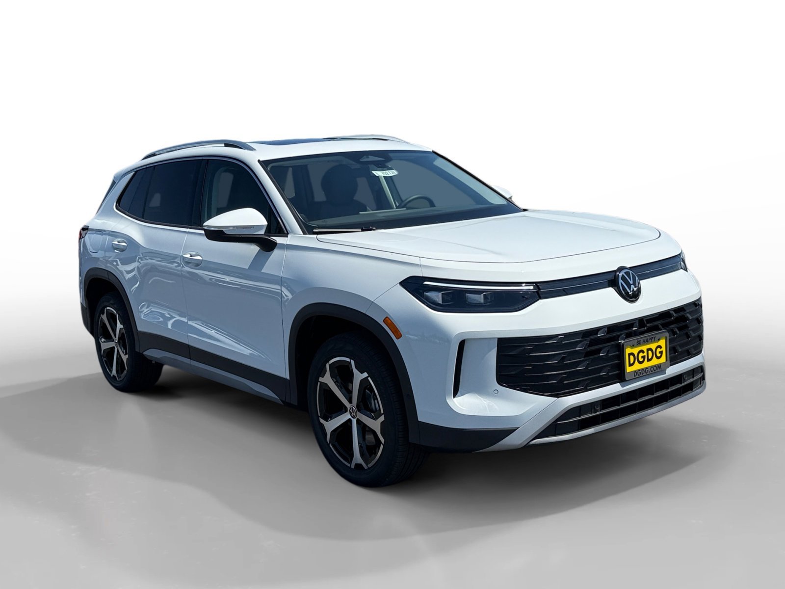 New 2026 Pure White Volkswagen SE image 7