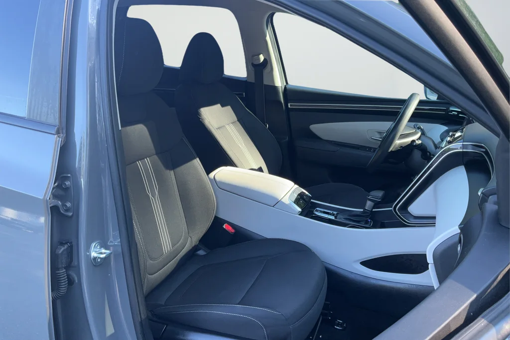 Used 2024 Gray Hyundai SEL image 20