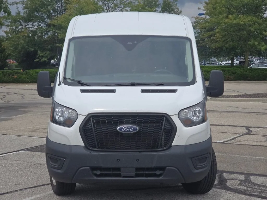 Used 2024 Oxford White Ford Base image 5