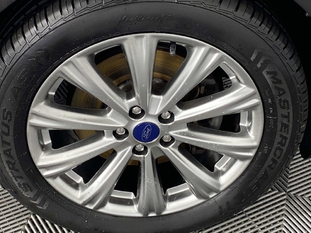 Used 2018 White Ford Titanium image 31