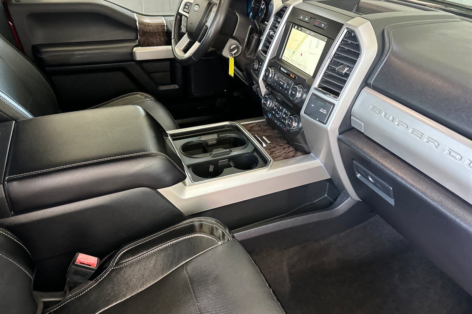 Used 2018 Red Ford Lariat image 15