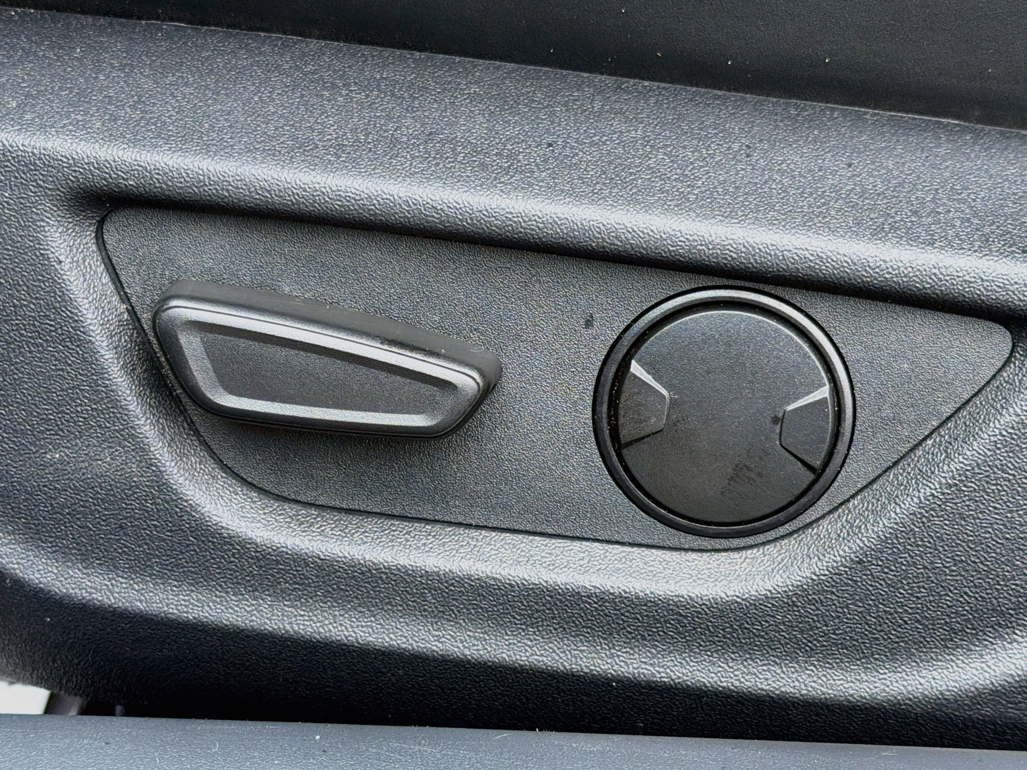 Used 2024 Gray Metallic Ford EcoBoost image 23