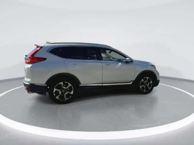 Used 2018  Honda Touring image 11