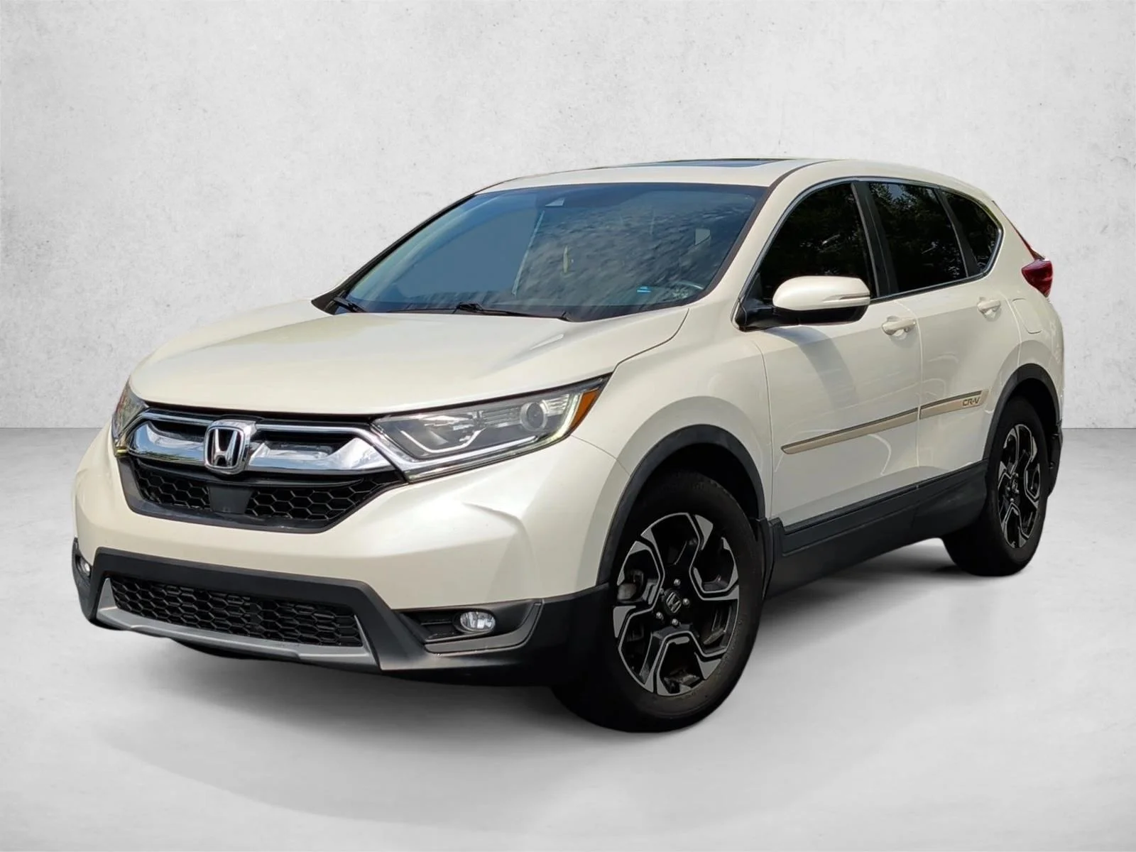 Used 2018 White Honda EX-L image 1