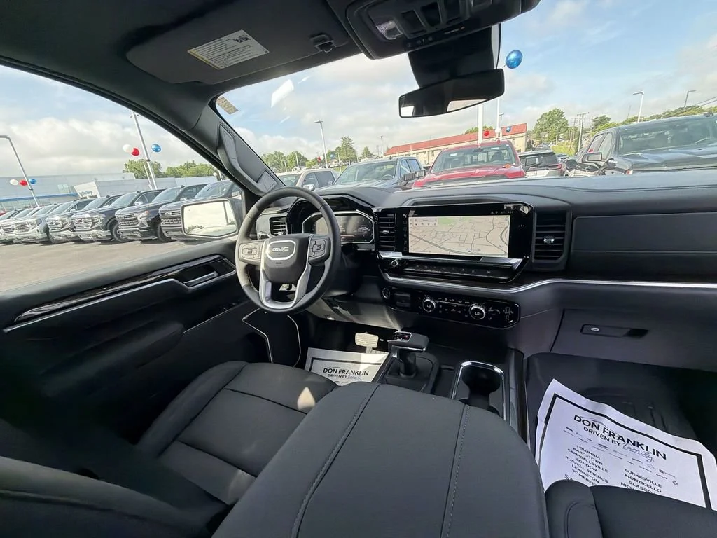 New 2026 Sterling Metallic GMC Elevation image 10