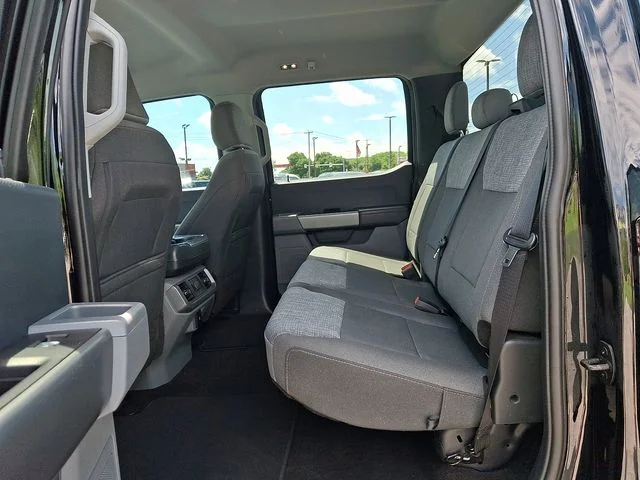 Used 2022  Ford XLT image 10