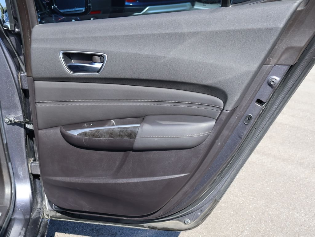 Used 2019  Acura 2.4L image 14