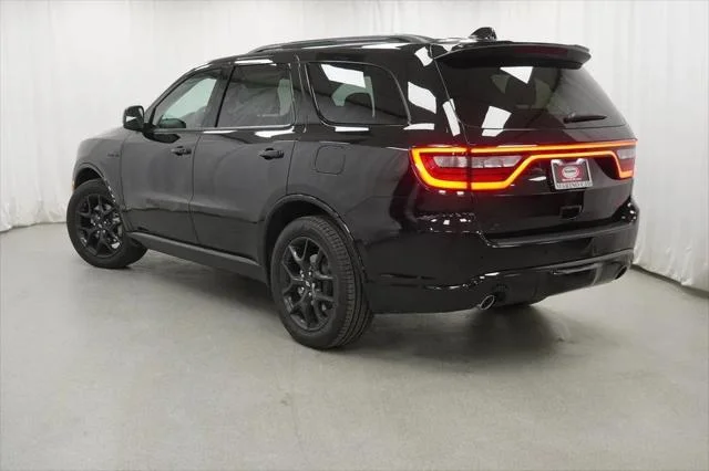 New 2026 Diamond Black Clear-Coat Exterior Paint Dodge GT PLUS image 13