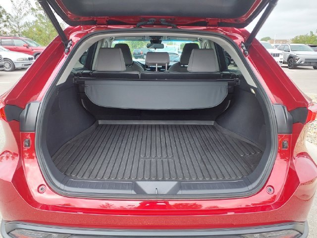 2023 Toyota Venza LE - Photo 12