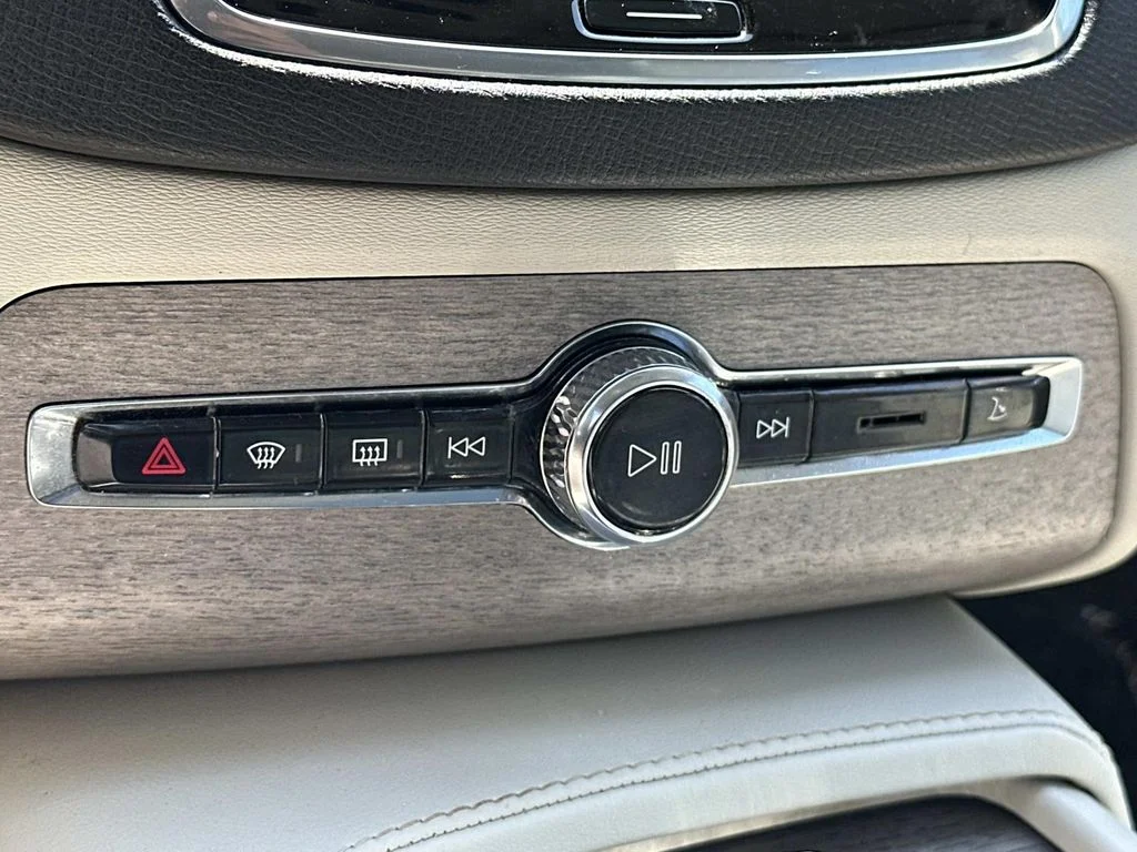 2023 Volvo XC90 Core - Photo 24