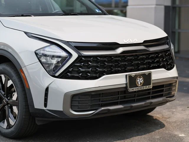 Used 2023 Wolf Gray Kia X-Line image 2