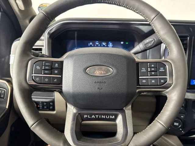 New 2026 Star White Metallic Tri-Coat Ford Platinum image 18