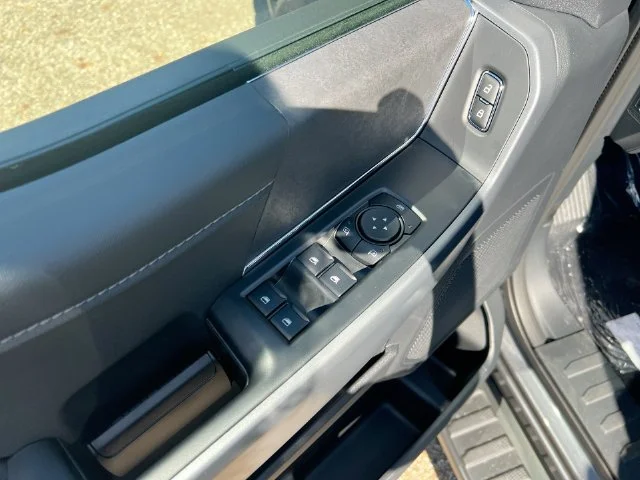 New 2026 Carbonized Gray Metallic Ford XLT image 24