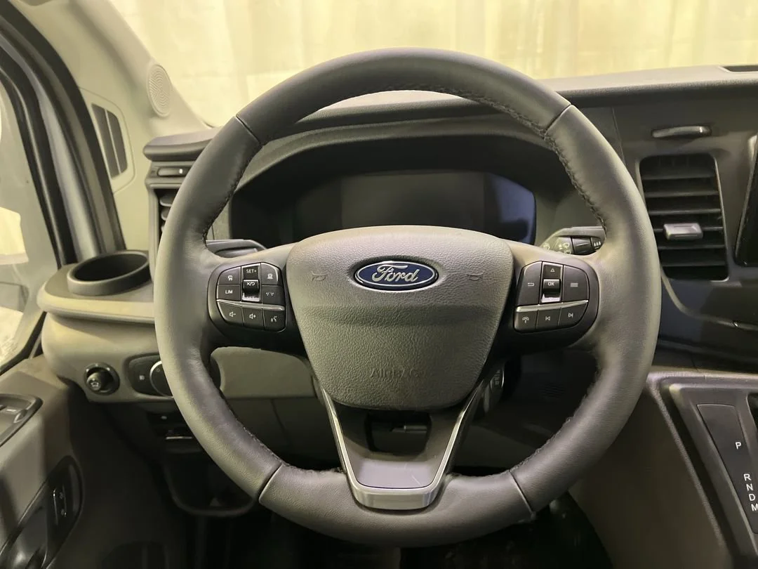 New 2026 Oxford White Ford Cutaway image 15