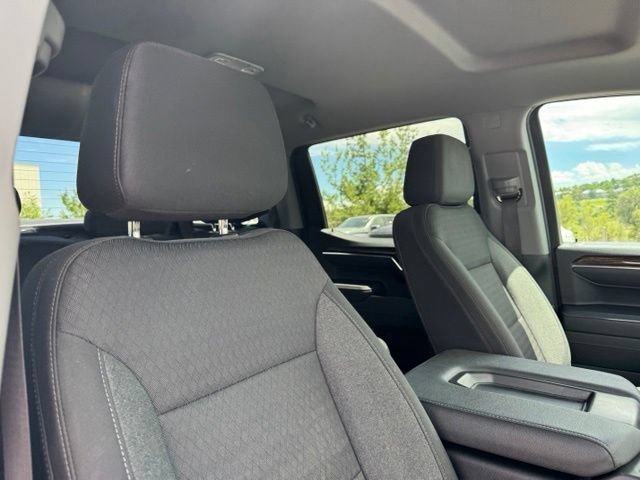 Used 2023 Summit White GMC SLE image 25