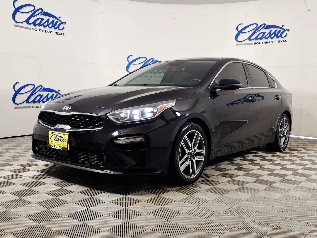 Used 2021 Black Kia EX image 5