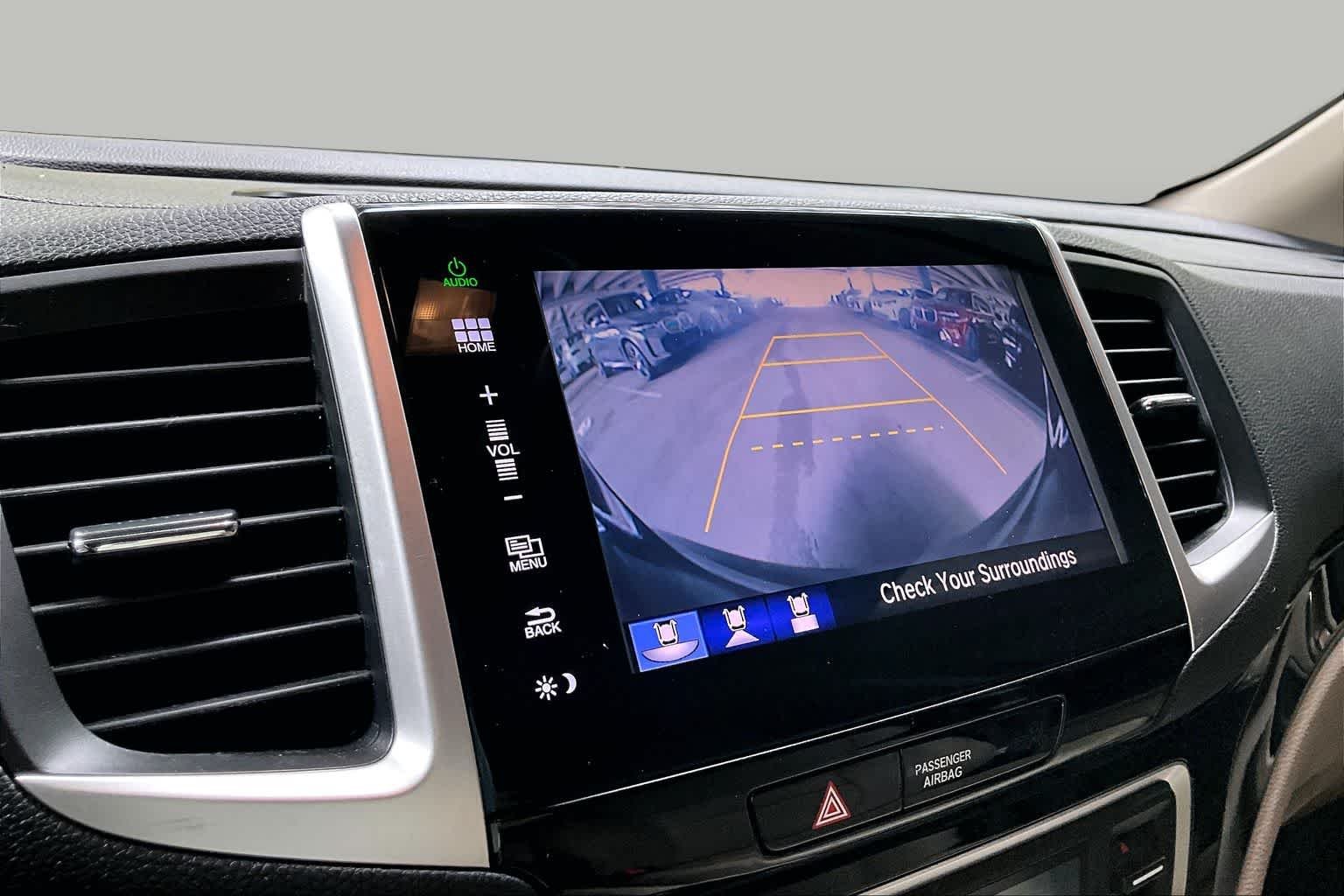 Used 2016 Black Forest Pearl Honda Touring image 26