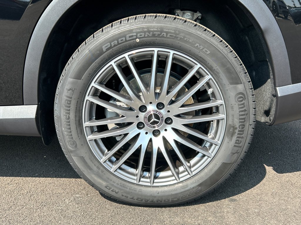 New 2026 Black Mercedes-Benz GLC 300 image 67